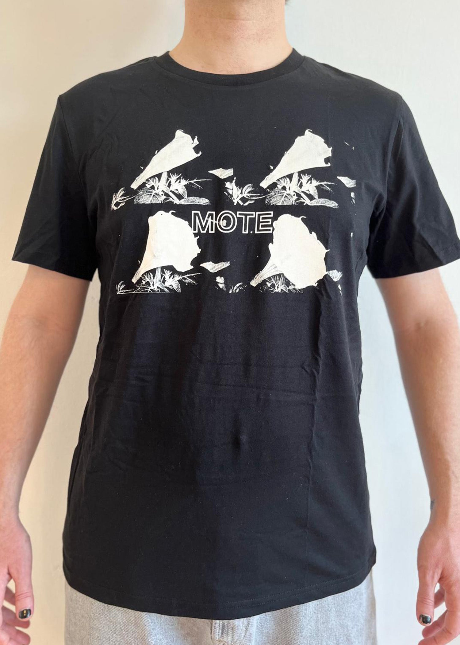 Black Mote Flower Design T-Shirt (2XL)